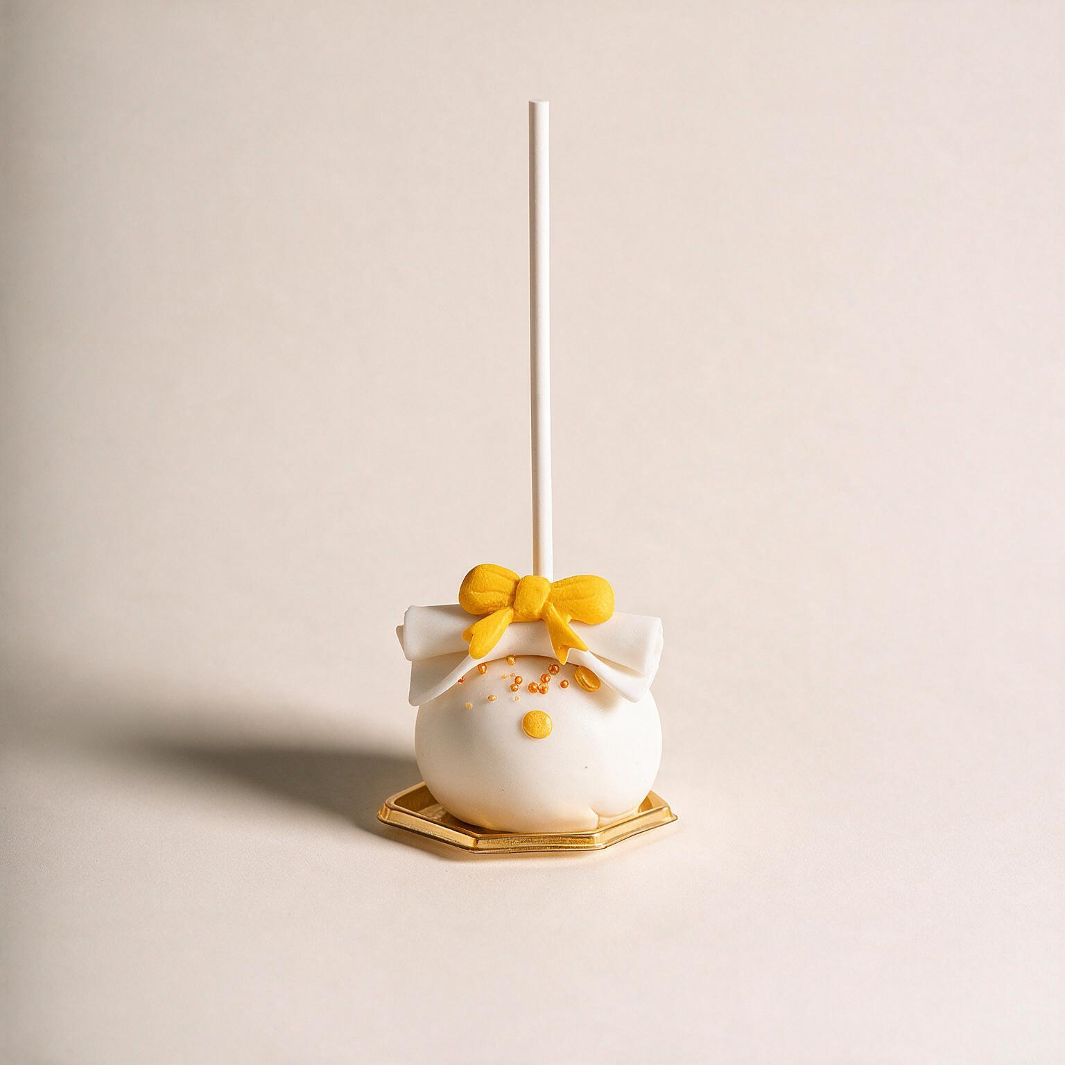Graduation Cake Pops 3
