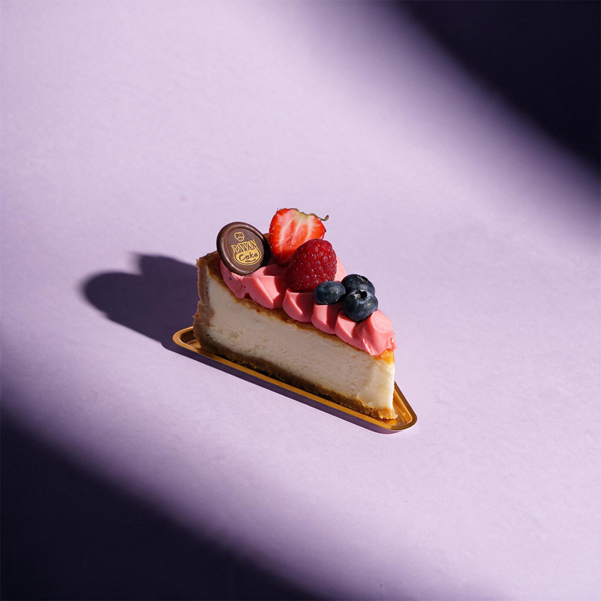 Mixed Berries Baked Cheesecake pieces