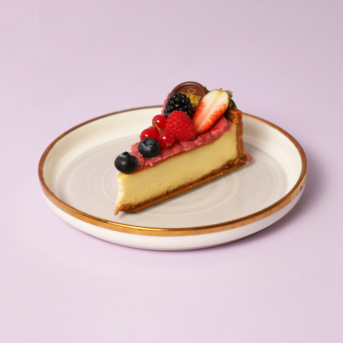 Mixed Berries Baked Cheesecake pieces