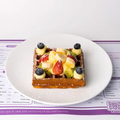 Custard &amp; Fruit Waffle