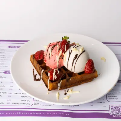  Waffle With Strawberry